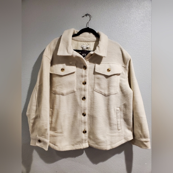 Women's Utility Shacket - Ava & Viv Cream 1X - Picture 3 of 9